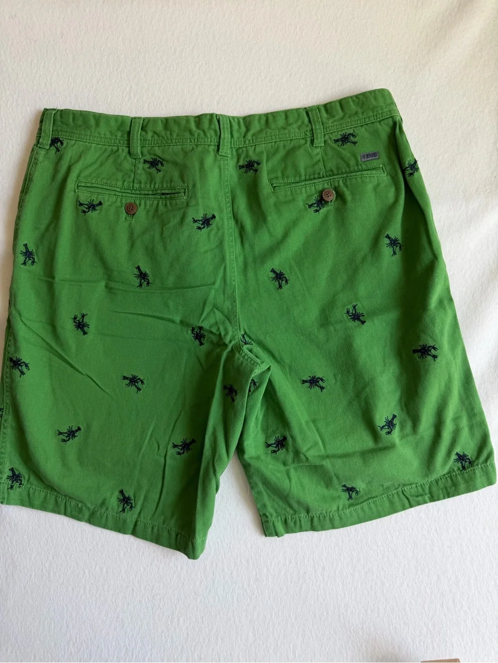 IZOD Lobster Print Chino Shorts Men’s Size 38 Green Embroidered Cotton Preppy